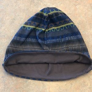 Buff reversible lightweight beanie